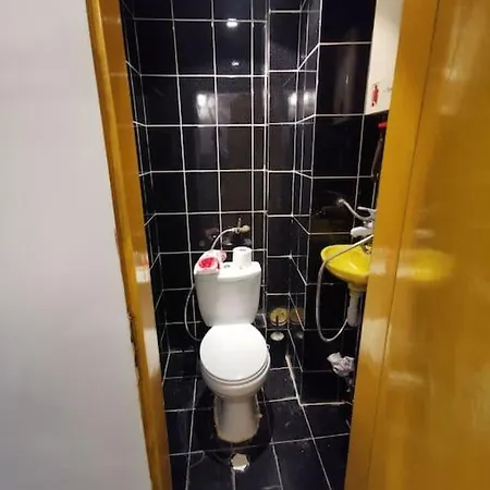 Beautiful 2 Bedroom Maisonette With Free Parking *
